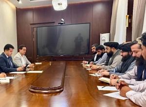 Afghanistan and Uzbekistan meeting picture